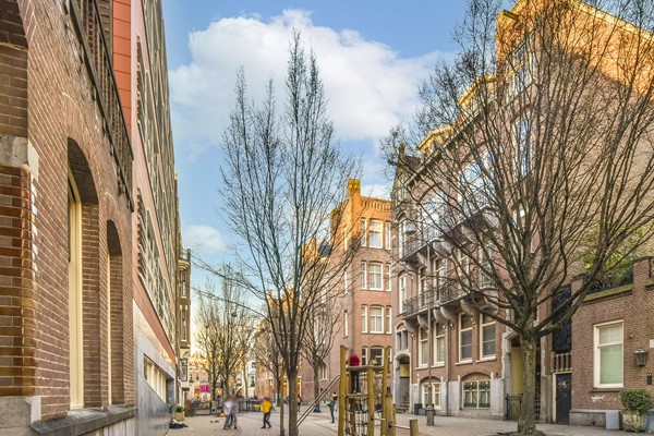 Medium property photo - Van De Veldestraat 7-2, 1071 CW Amsterdam